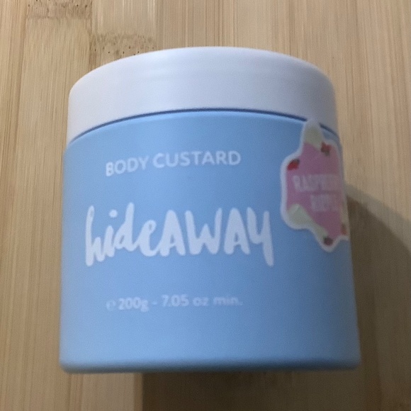 Hideaway Raspberry Ripple Body Custard - Picture 3 of 4